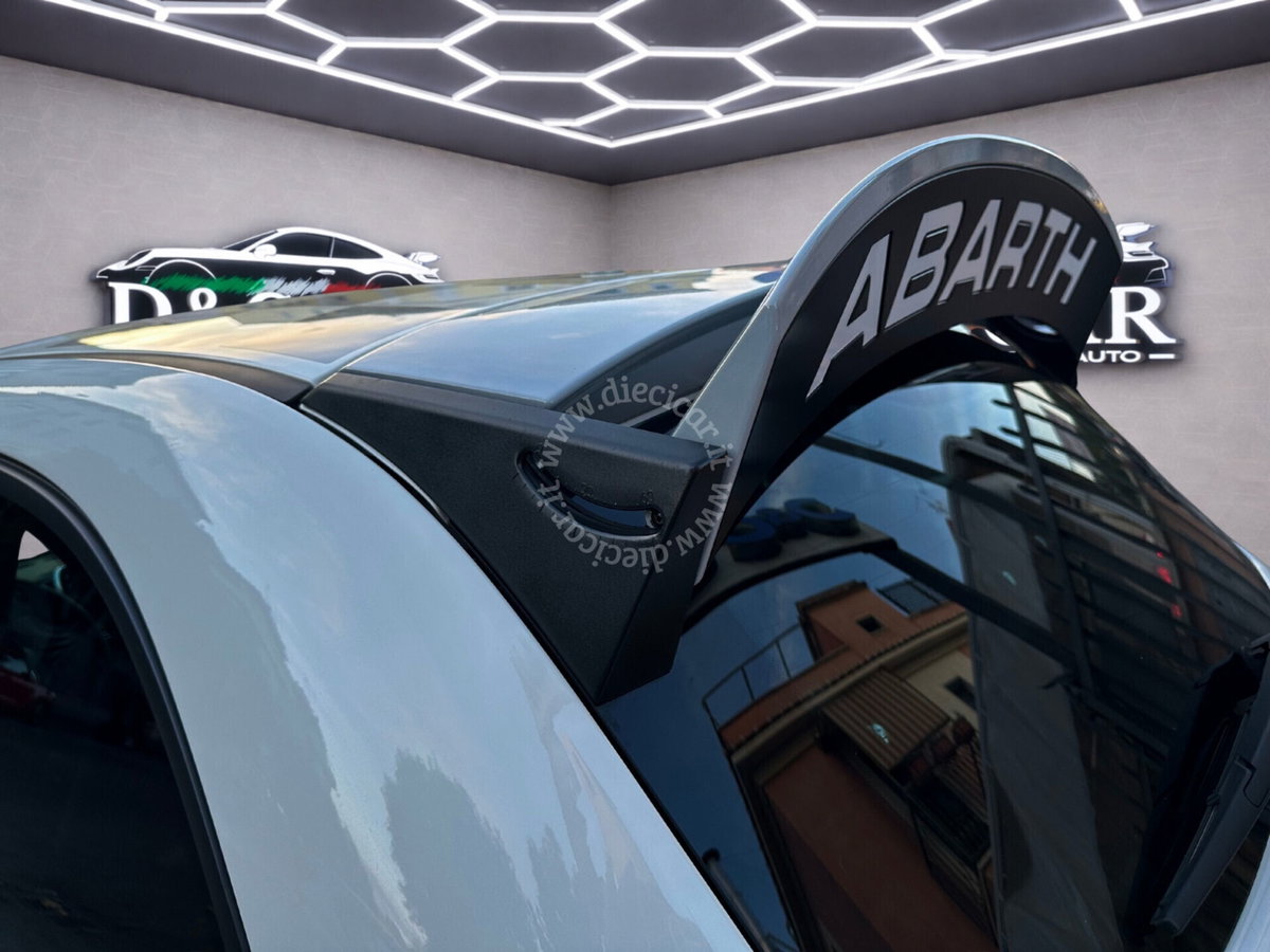 Abarth 695 1.4 t-jet 180cv (7)