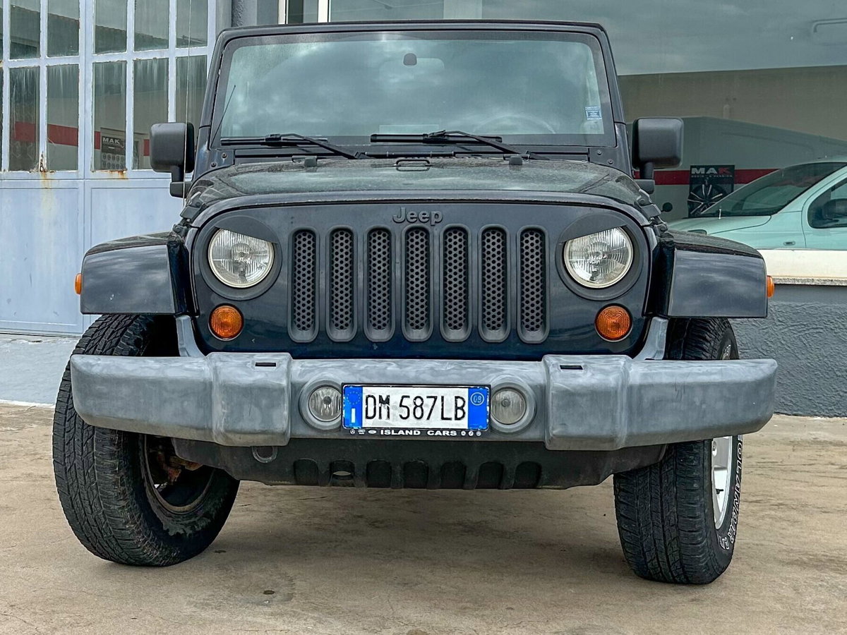 Jeep Wrangler 2.8 CRD Sahara Auto (2)