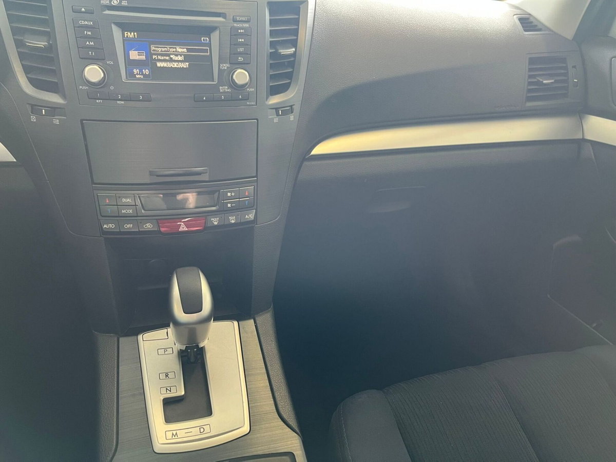 Subaru Outback 2.0D CVT Exclusive (10)