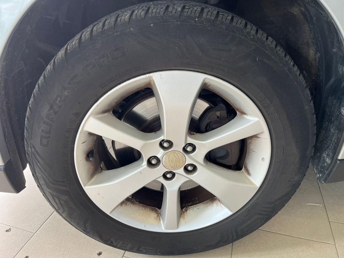 Subaru Outback 2.0D CVT Exclusive (14)