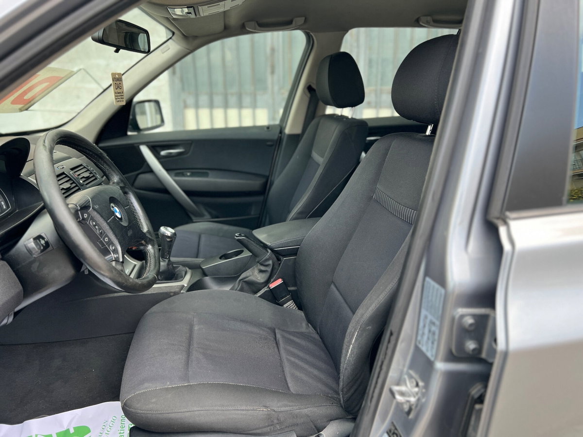 BMW X3 3.0d cat (8)