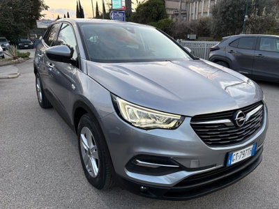 Opel Grandland X 1.5 diesel Ecotec Start&Stop Ultimate (2)