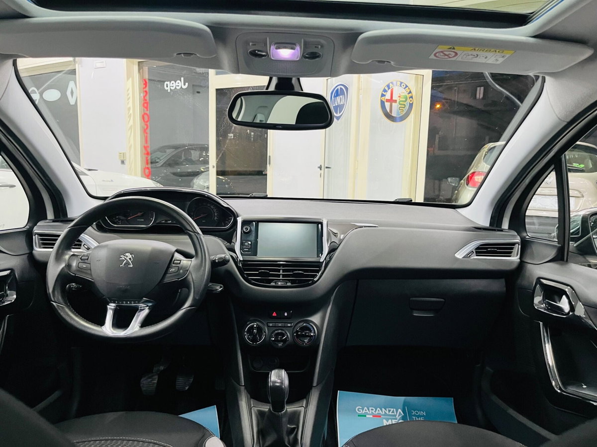 Peugeot 208 100 3 porte Allure (9)