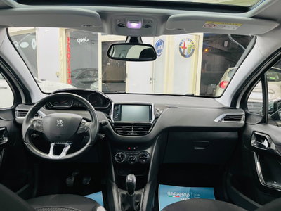 Peugeot 208 100 3 porte Allure (9)