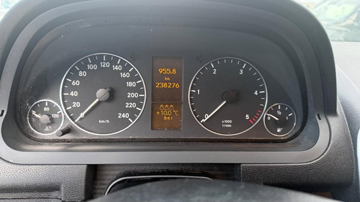Mercedes-Benz Classe A 180 CDI Avantgarde (11)