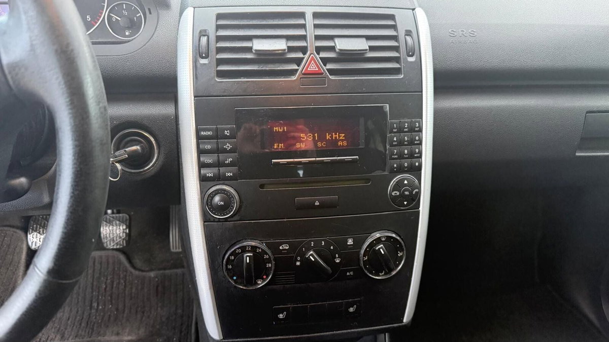 Mercedes-Benz Classe A 180 CDI Avantgarde (12)
