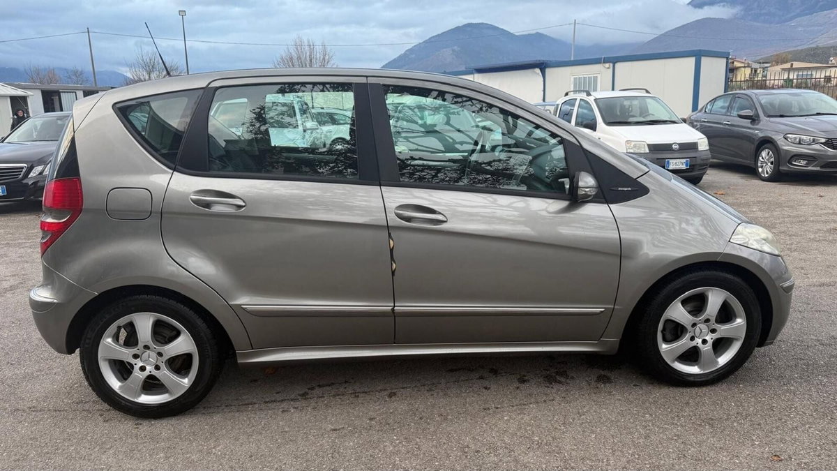 Mercedes-Benz Classe A 180 CDI Avantgarde (3)