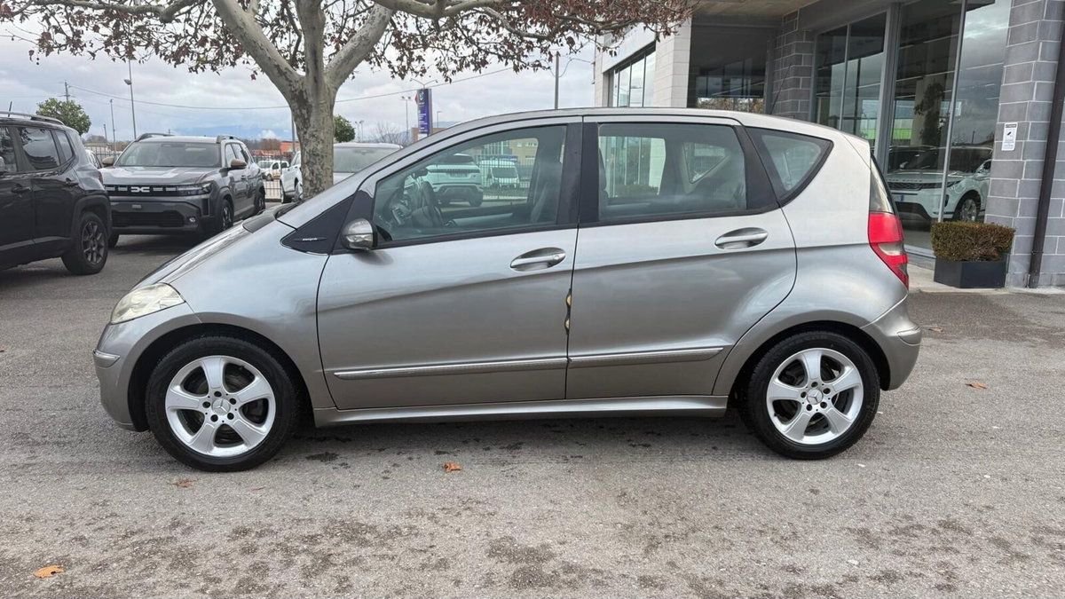 Mercedes-Benz Classe A 180 CDI Avantgarde (4)