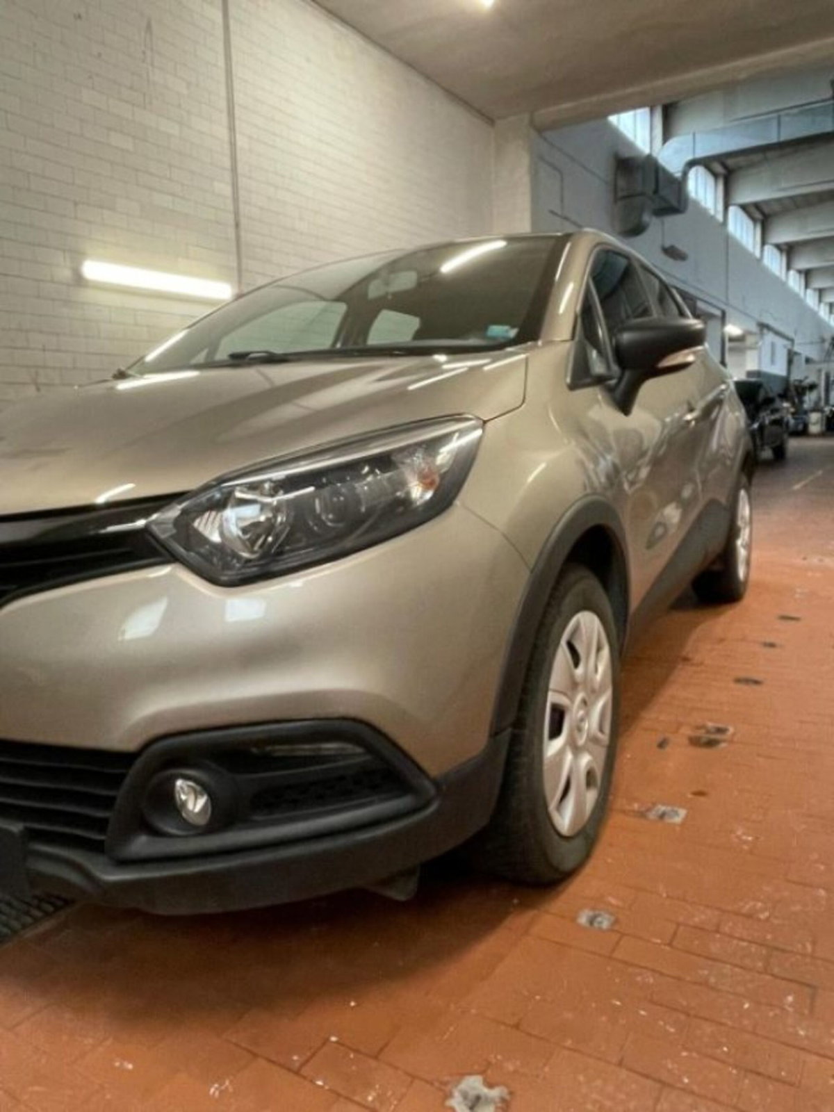 Renault Captur 0.9 TCe 12V 90 CV Start&Stop Zen (9)