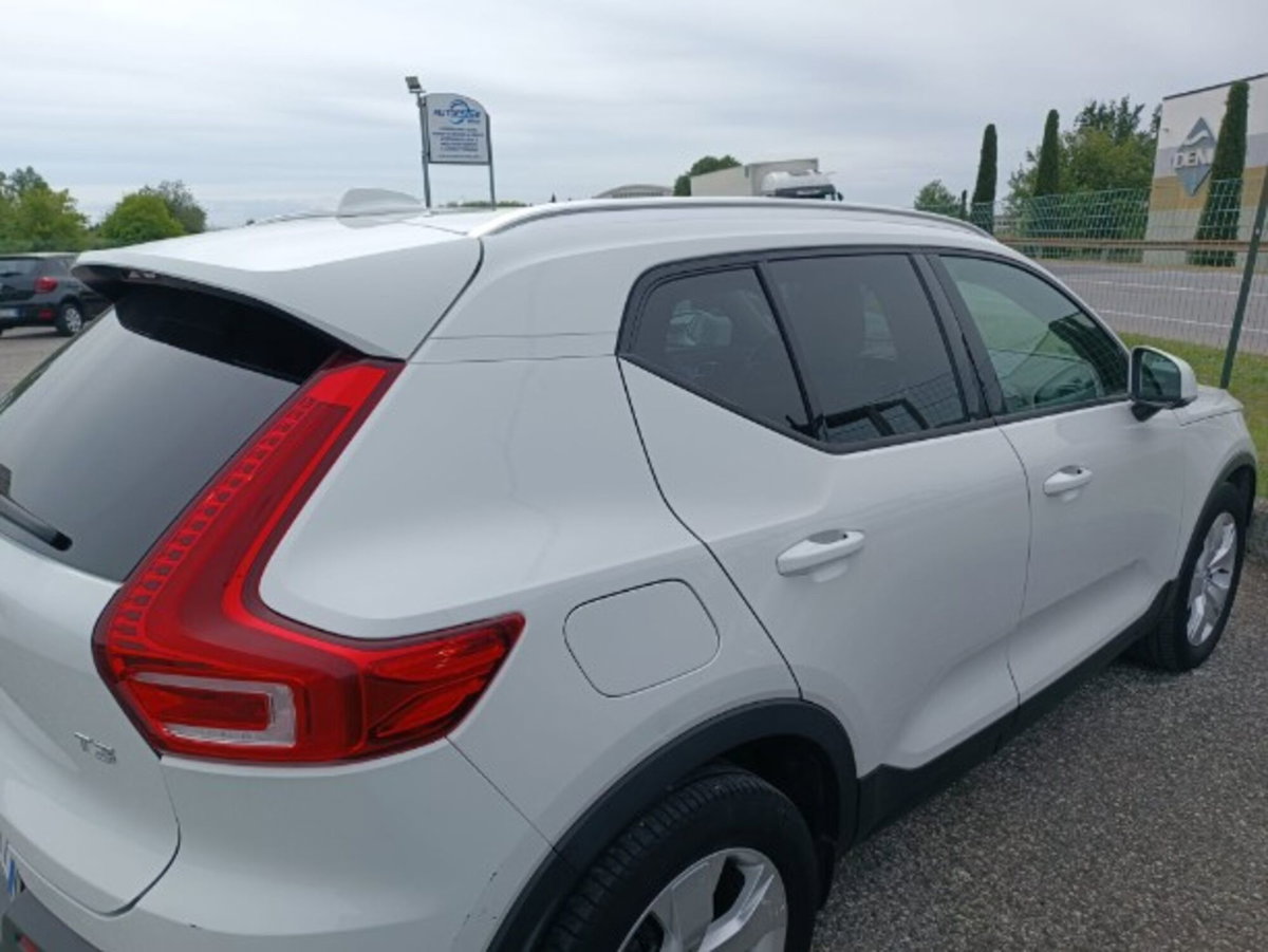Volvo XC40 T3 Momentum (2)