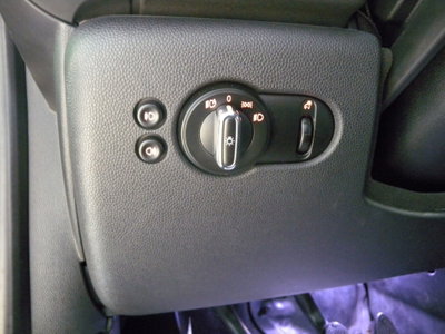 MINI Mini 1.5 One 75 CV Baker Street 5 porte (13)
