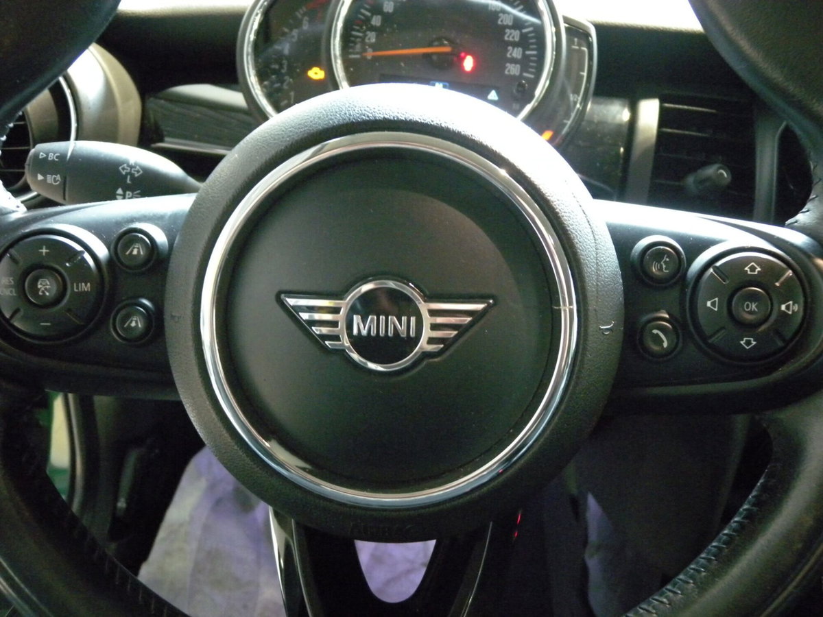 MINI Mini 1.5 One 75 CV Baker Street 5 porte (14)