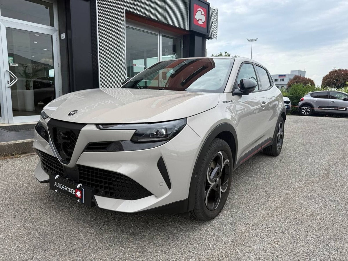Alfa Romeo Junior 1.2 ibrida Sport Speciale 145cv edct6