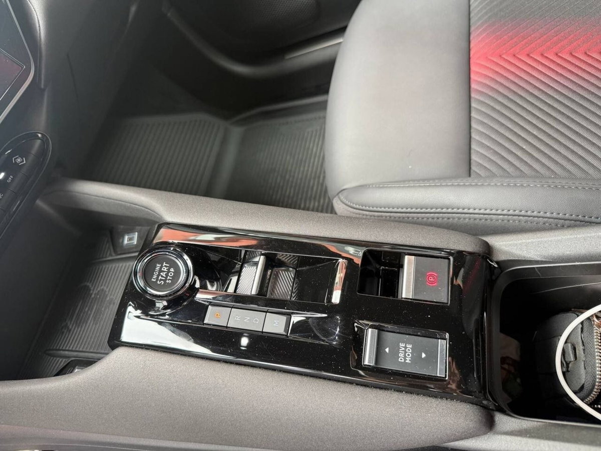 Alfa Romeo Junior 1.2 ibrida Sport Speciale 145cv edct6 (11)