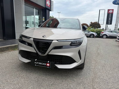 Alfa Romeo Junior 1.2 ibrida Sport Speciale 145cv edct6 (2)