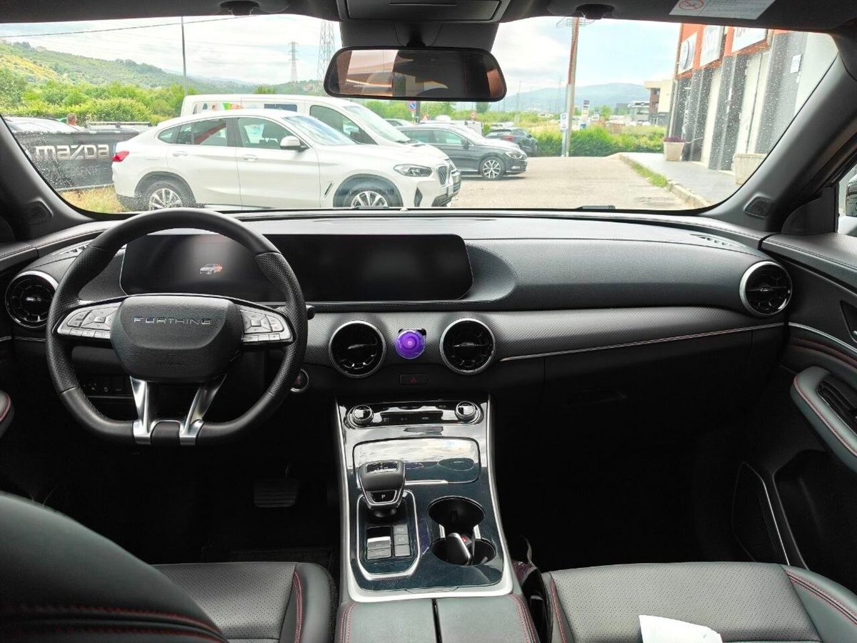 Forthing Friday Friday 1.5 auto (6)