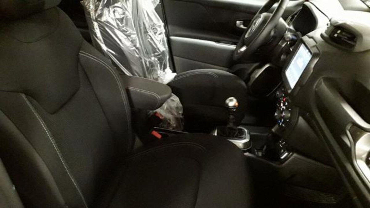 Jeep Renegade 1.0 T3 Limited (9)