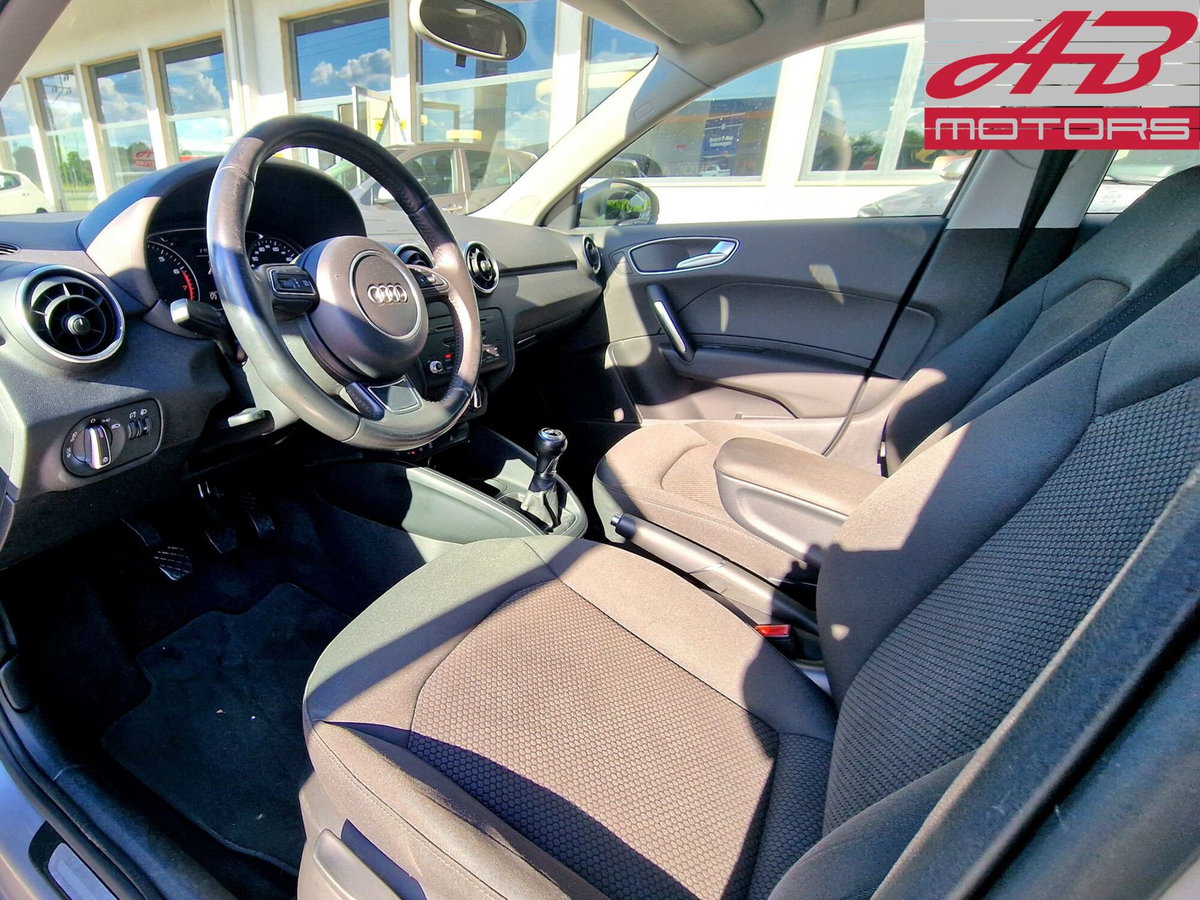 Audi A1 Sportback 1.2 TFSI S line edition (11)
