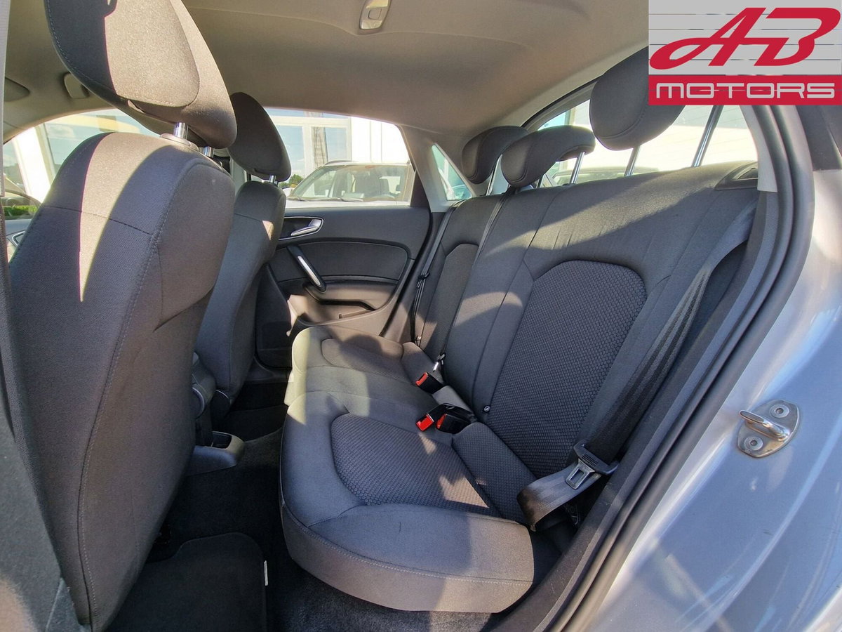 Audi A1 Sportback 1.2 TFSI S line edition (12)
