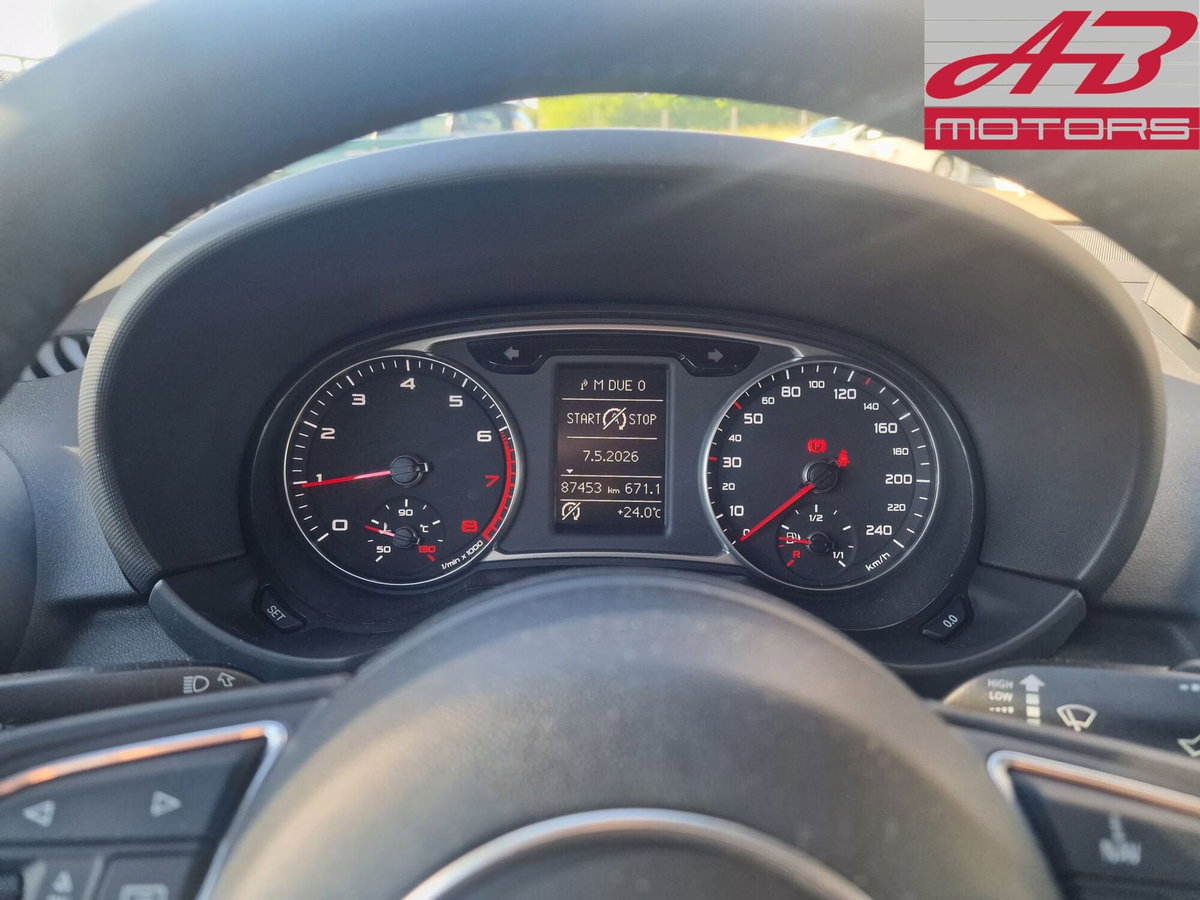 Audi A1 Sportback 1.2 TFSI S line edition (15)