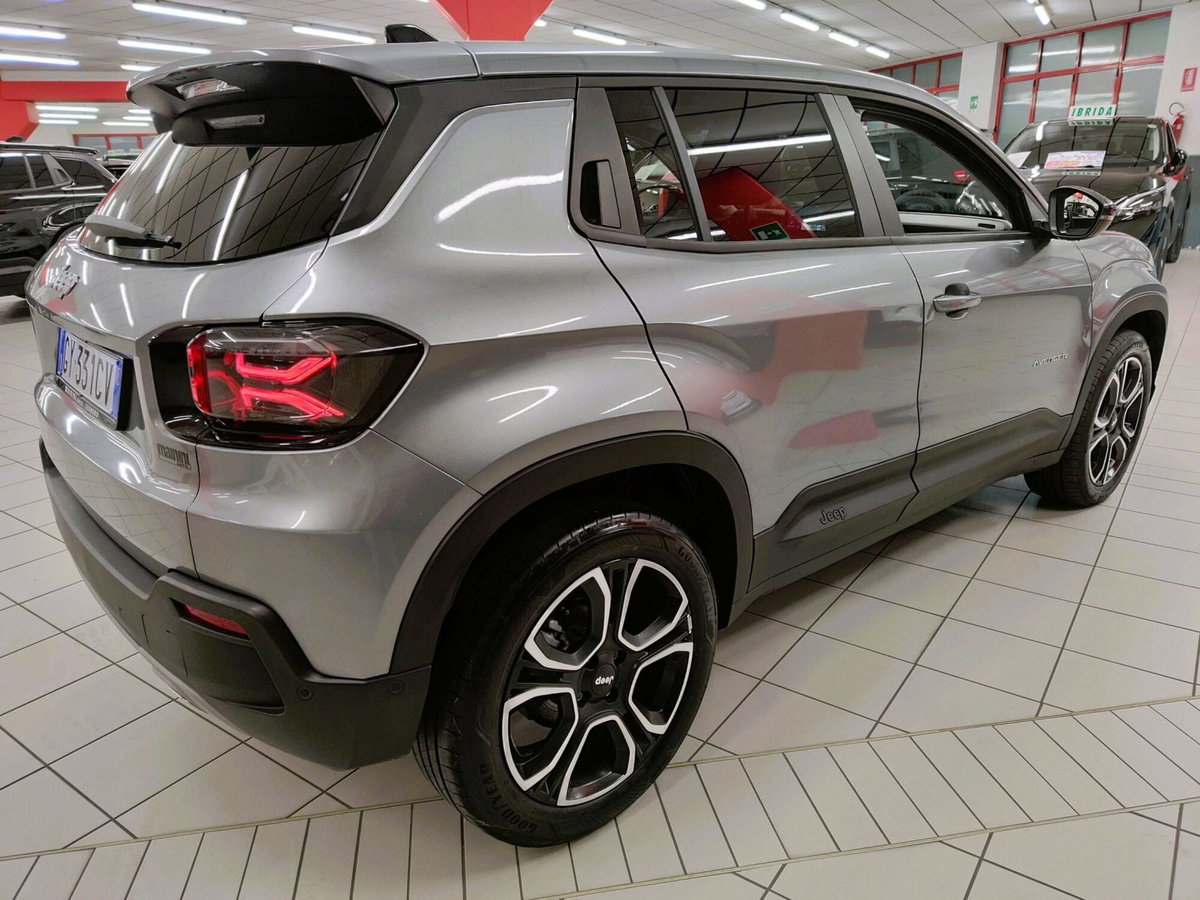 Jeep Avenger 1.2 turbo Summit fwd 100cv (4)