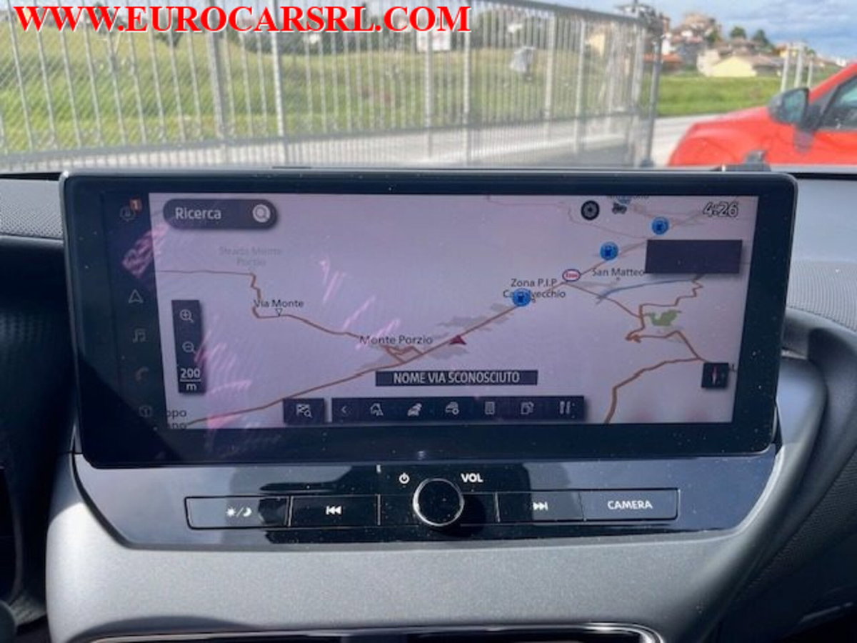 Nissan Juke 1.0 dig-t N-Connecta 114cv (16)
