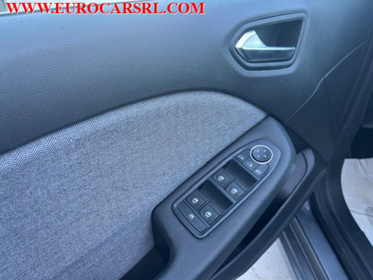 Renault Clio TCe 90 CV 5 porte Techno (10)