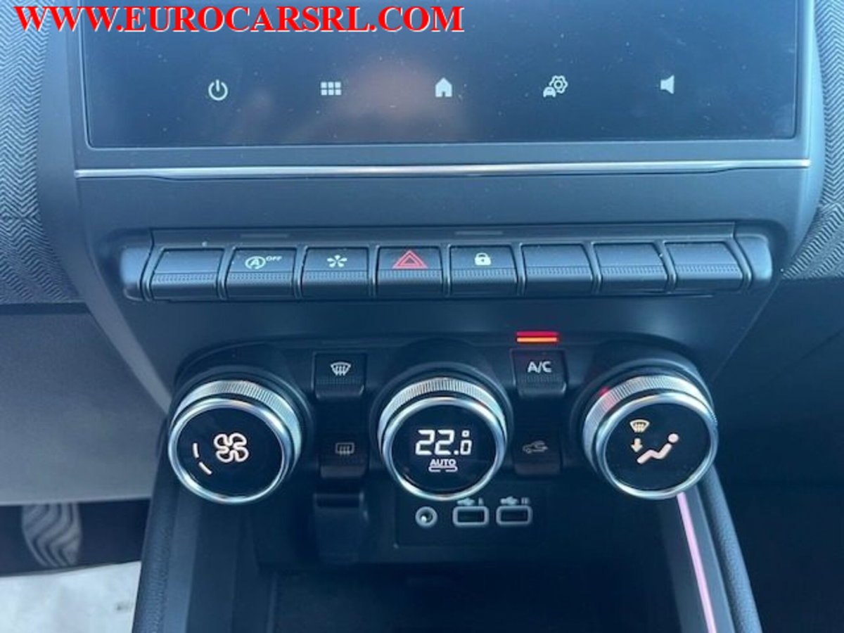 Renault Clio TCe 90 CV 5 porte Techno (19)