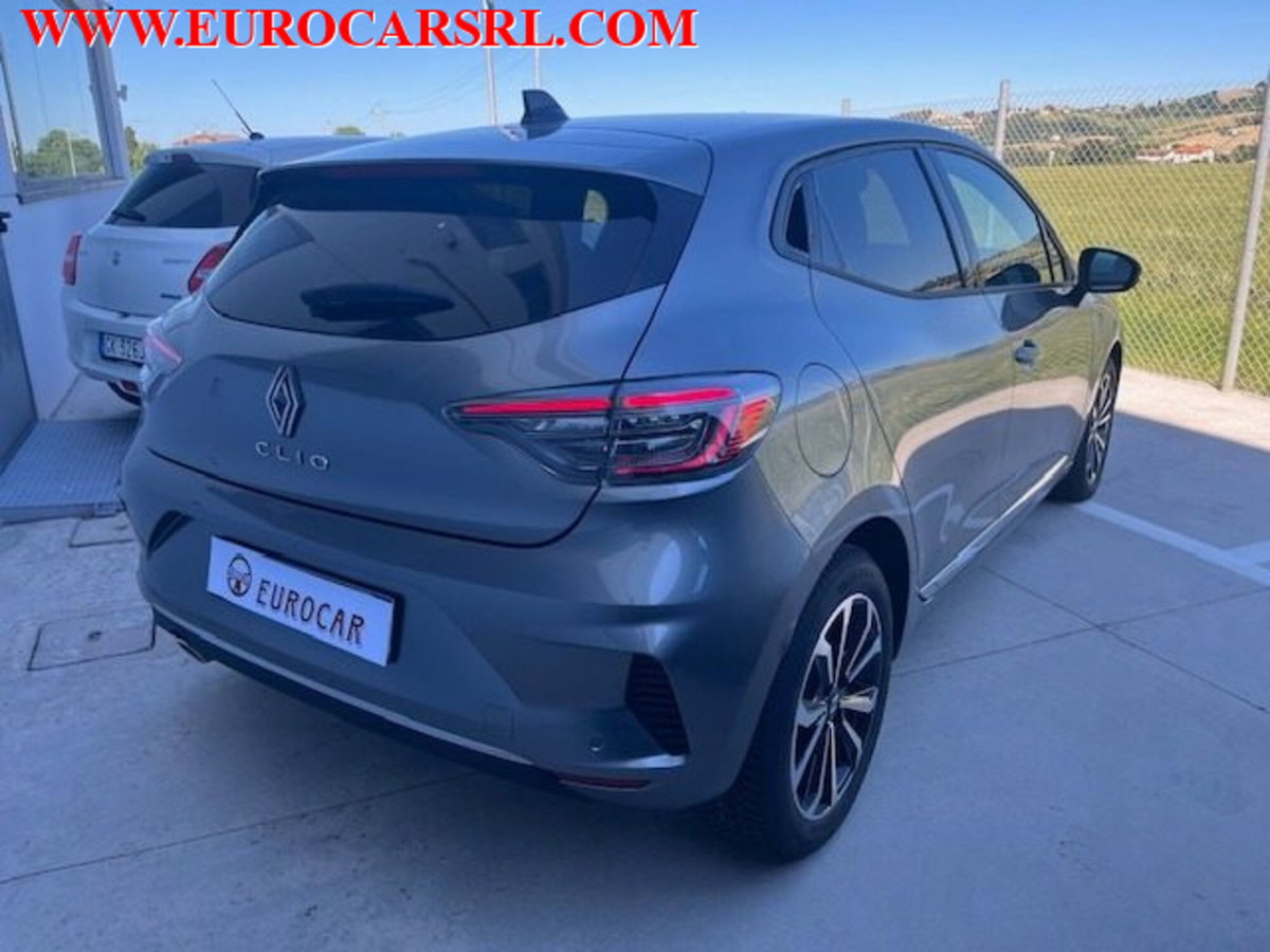 Renault Clio TCe 90 CV 5 porte Techno (6)