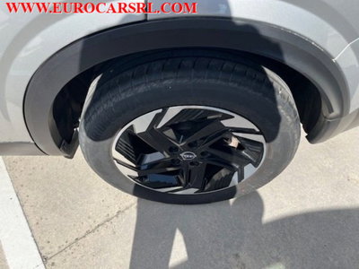 Nissan Qashqai 1.3 mhev N-Connecta 2wd 140cv (4)