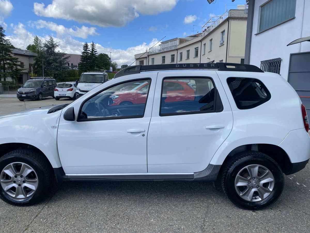 Dacia Duster 1.6 110CV 4x2 GPL Lauréate (11)