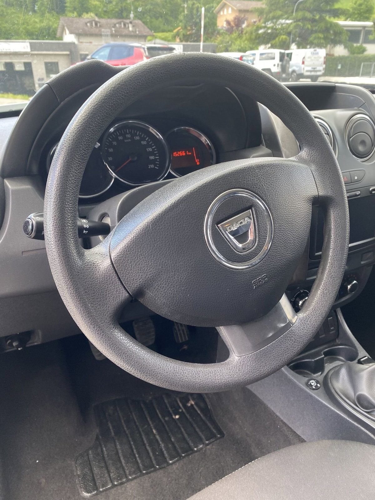 Dacia Duster 1.6 110CV 4x2 GPL Lauréate (14)
