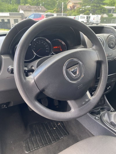 Dacia Duster 1.6 110CV 4x2 GPL Lauréate (14)