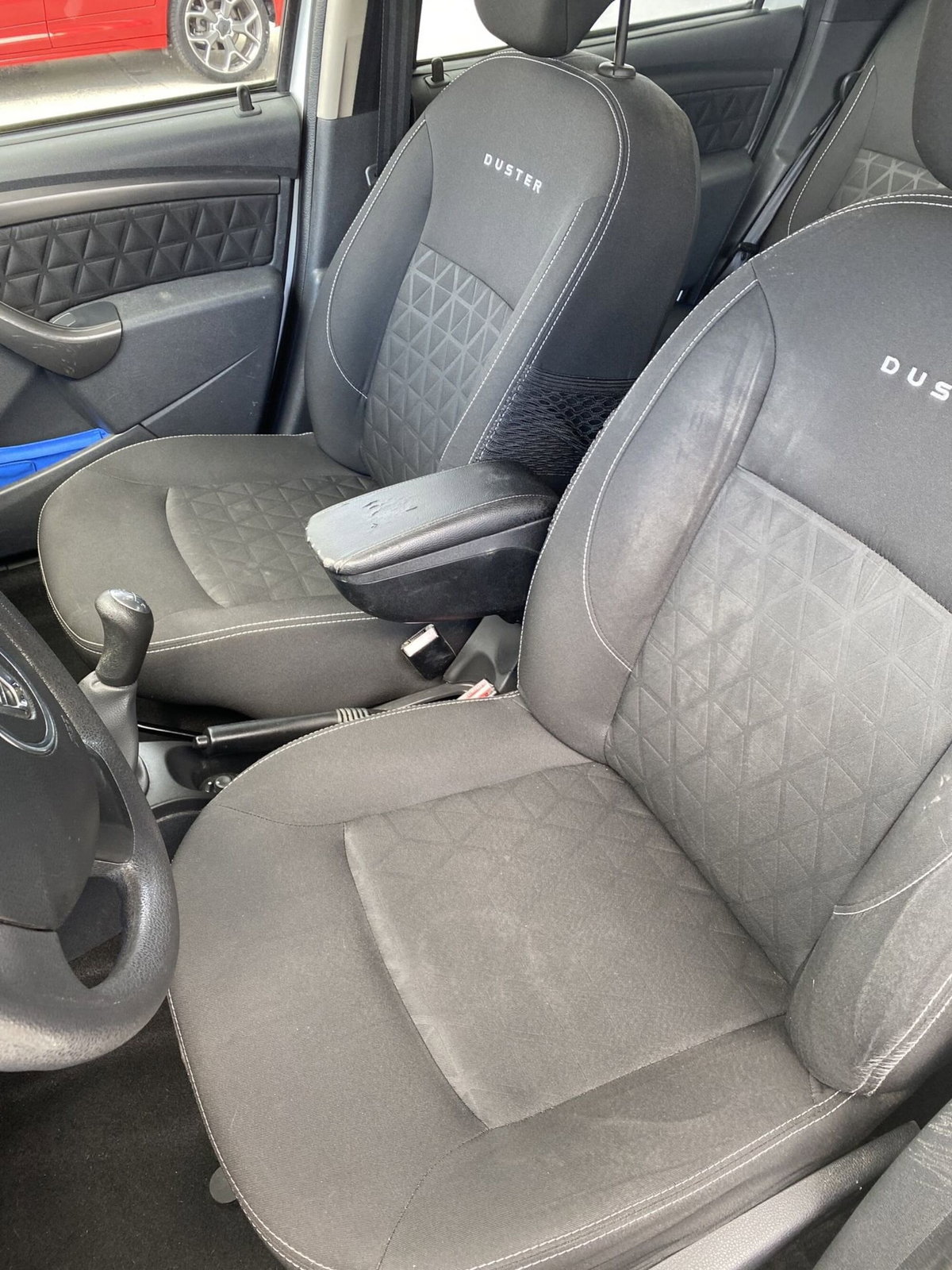 Dacia Duster 1.6 110CV 4x2 GPL Lauréate (17)