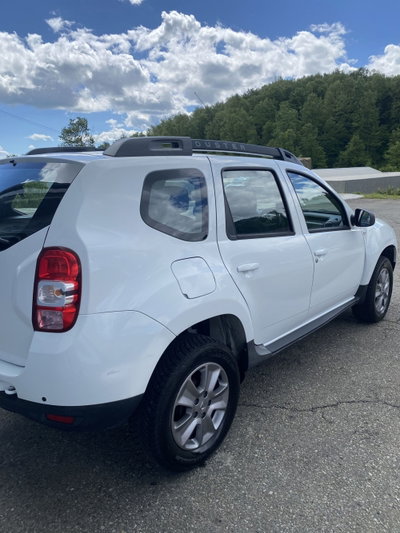 Dacia Duster 1.6 110CV 4x2 GPL Lauréate (9)