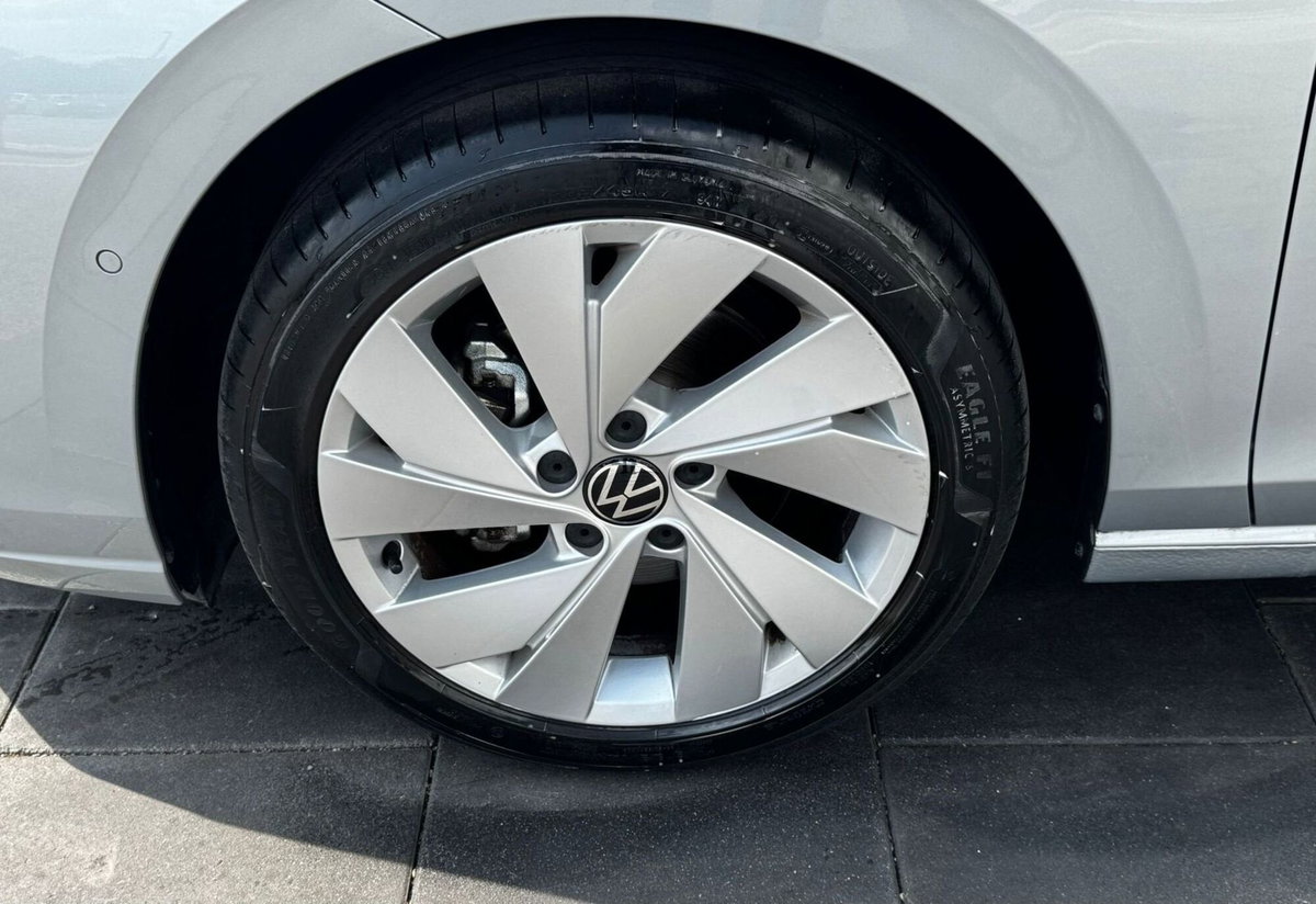 Volkswagen Golf 2.0 TDI SCR Life (6)