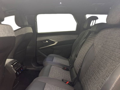 Peugeot 5008 1.2 hybrid Allure 145cv e-dcs6 (6)