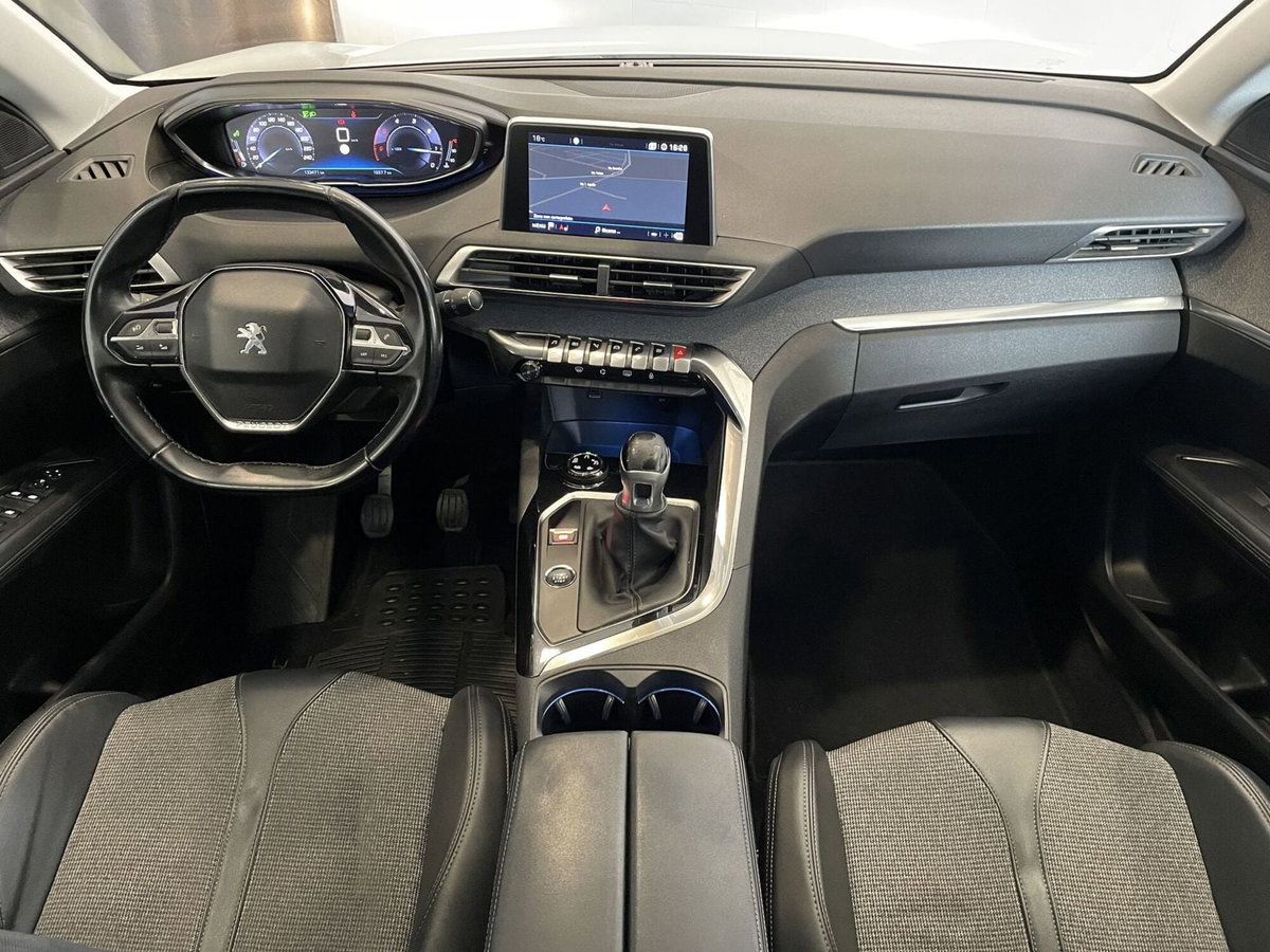 Peugeot 3008 BlueHDi 130 S&S EAT8 Allure Pack (11)
