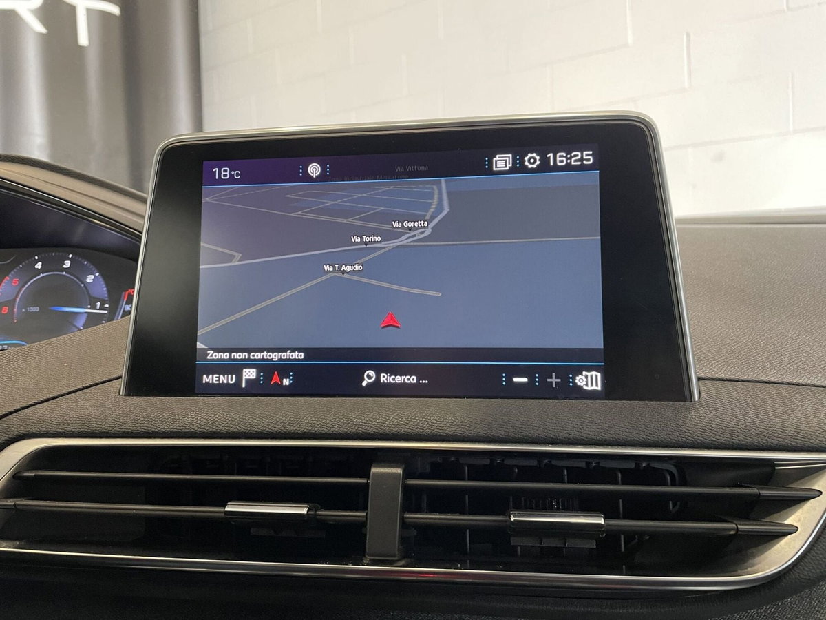 Peugeot 3008 BlueHDi 130 S&S EAT8 Allure Pack (14)