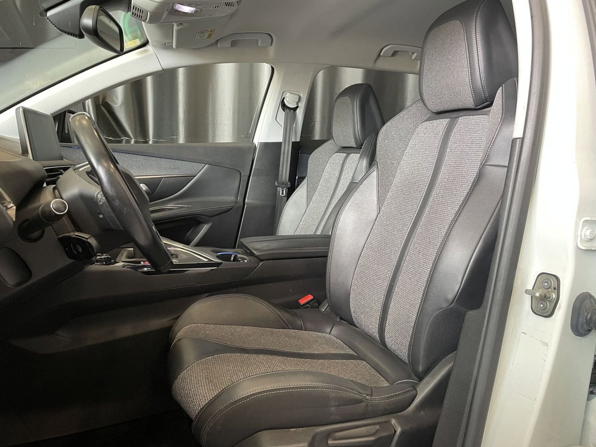 Peugeot 3008 BlueHDi 130 S&S EAT8 Allure Pack (8)
