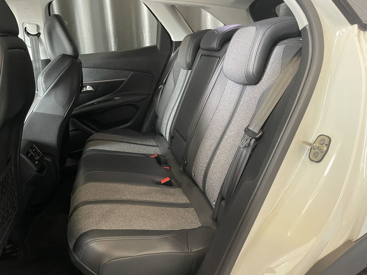 Peugeot 3008 BlueHDi 130 S&S EAT8 Allure Pack (9)