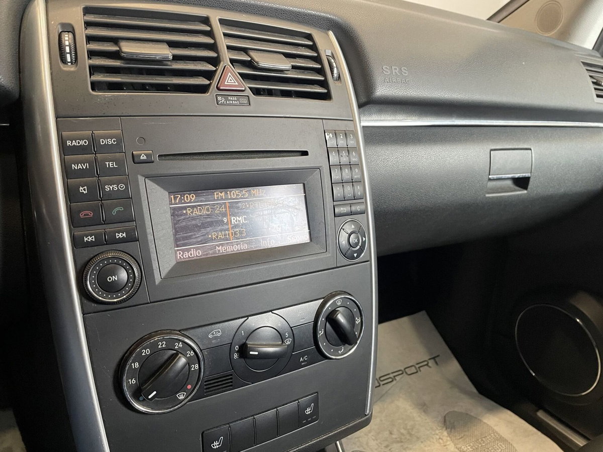 Mercedes-Benz Classe B 200 CDI Executive (13)