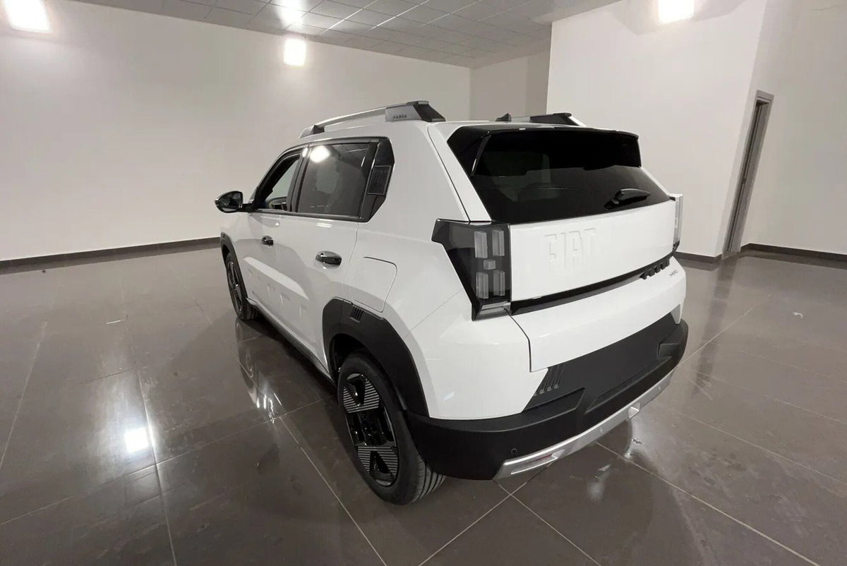 Fiat Grande Panda 1.2 hybrid La Prima 110cv edct (3)