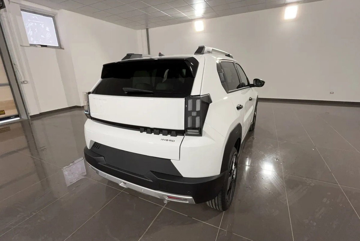 Fiat Grande Panda 1.2 hybrid La Prima 110cv edct (4)
