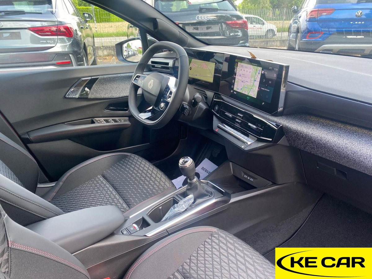Renault Clio 1.2 tce Techno 115cv (12)