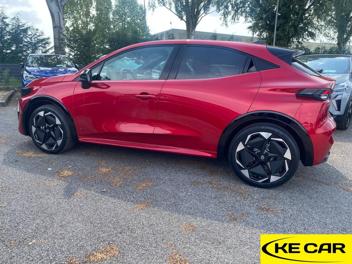 Renault Clio 1.2 tce Techno 115cv (4)