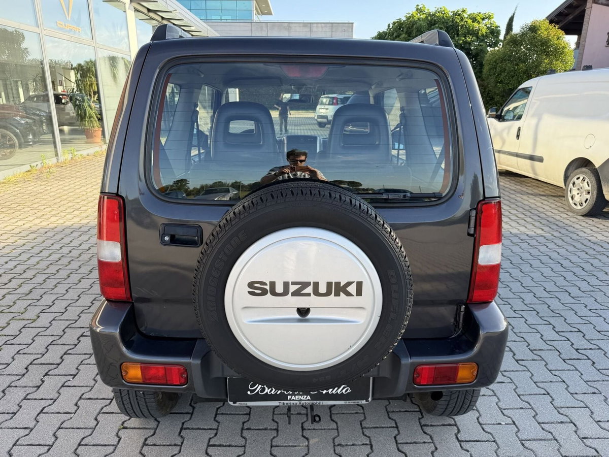 Suzuki Jimny 1.5 DDiS cat 4WD Special (6)