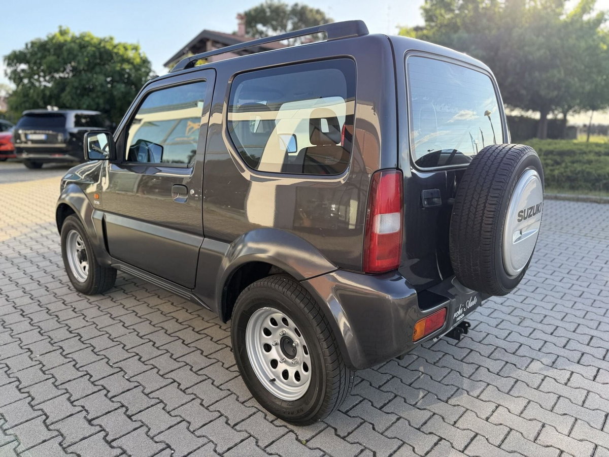 Suzuki Jimny 1.5 DDiS cat 4WD Special (7)