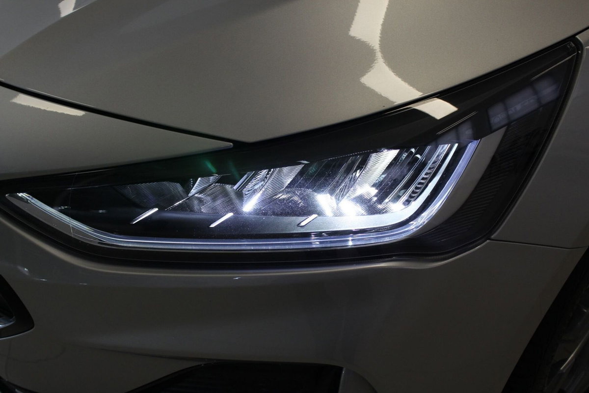 Ford Focus 1.0t ecoboost h ST-Line X 155cv powershift (4)