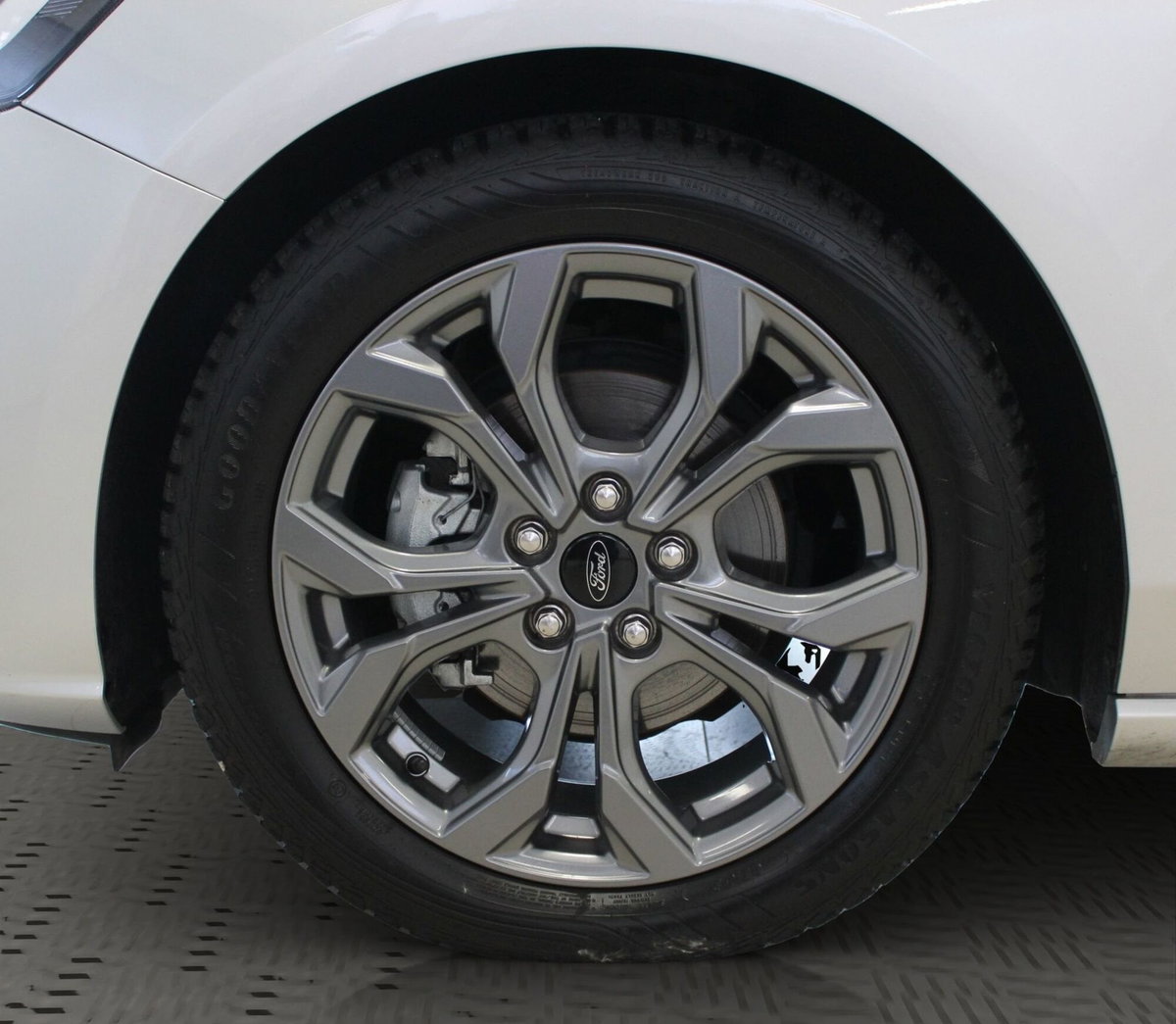 Ford Focus 1.0t ecoboost h ST-Line X 155cv powershift (5)